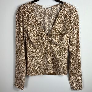 Abercrombie & Fitch Long sleeve twist front blouse size small
